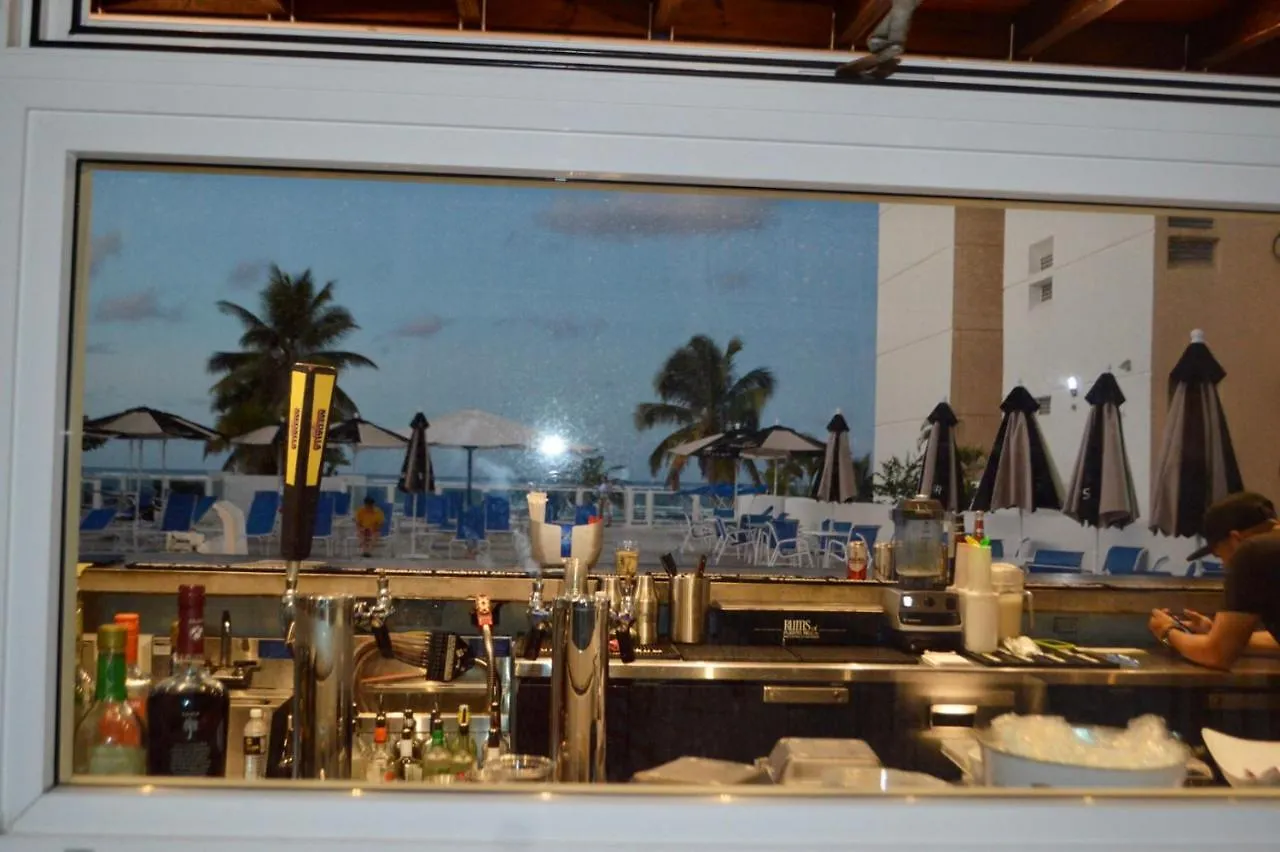 Jr. Condo Apt At Best Beach Hotel San Juan Aparthotel