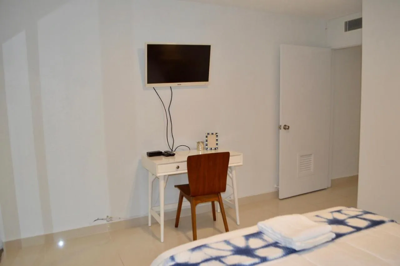 Jr. Condo Apt At Best Beach Hotel 圣胡安